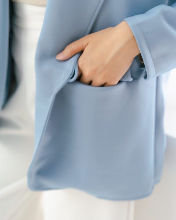 Lisa Blazer - Gambar 5